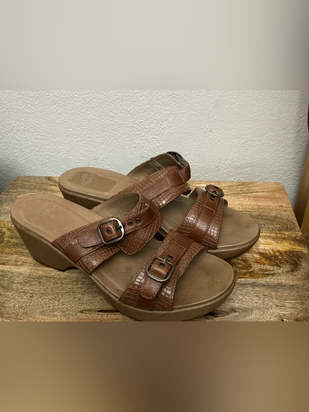 Dansko Women's Sophie Two Strap Block Heel Sandal Leather Brown EU 40